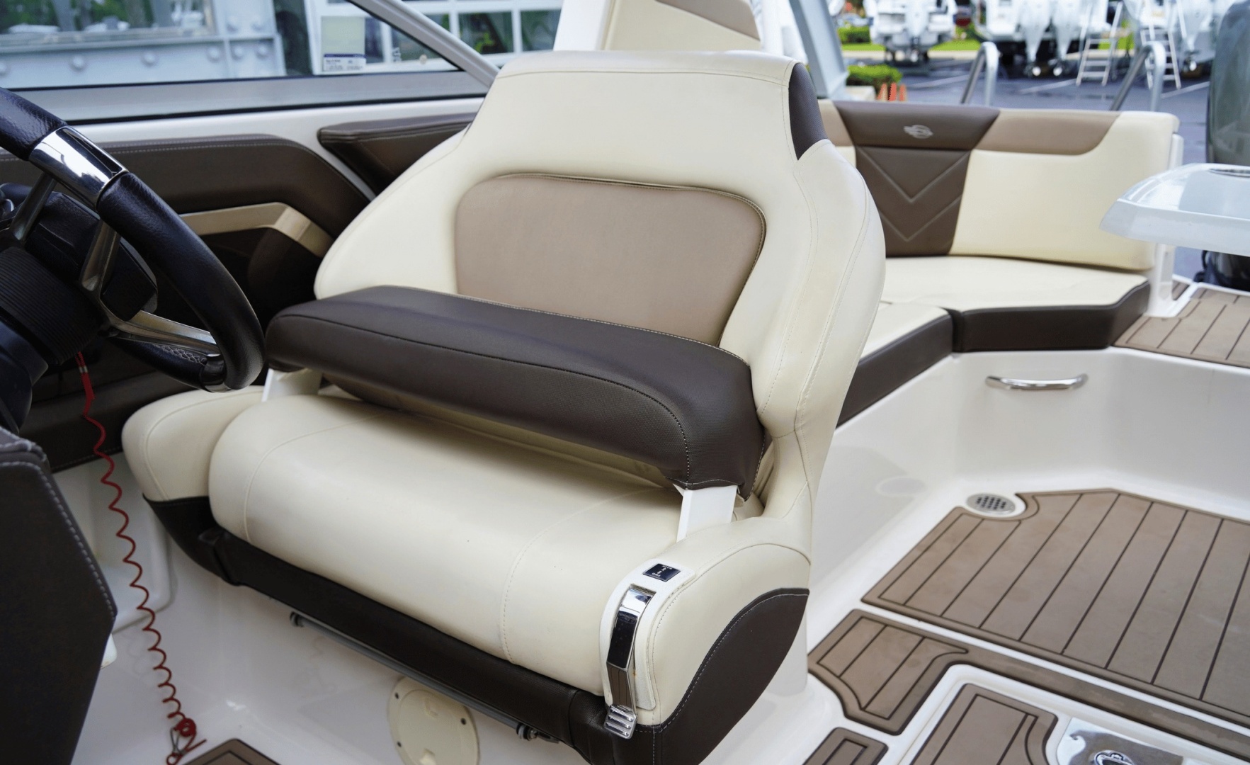 2020 Chaparral 250 Suncoast
