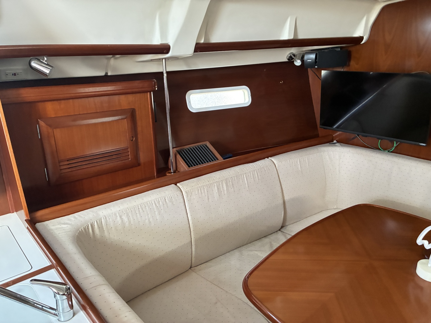 LunaYSol 37ft Beneteau Yacht For Sale LunaYSol 37ft Beneteau Yacht For Sale