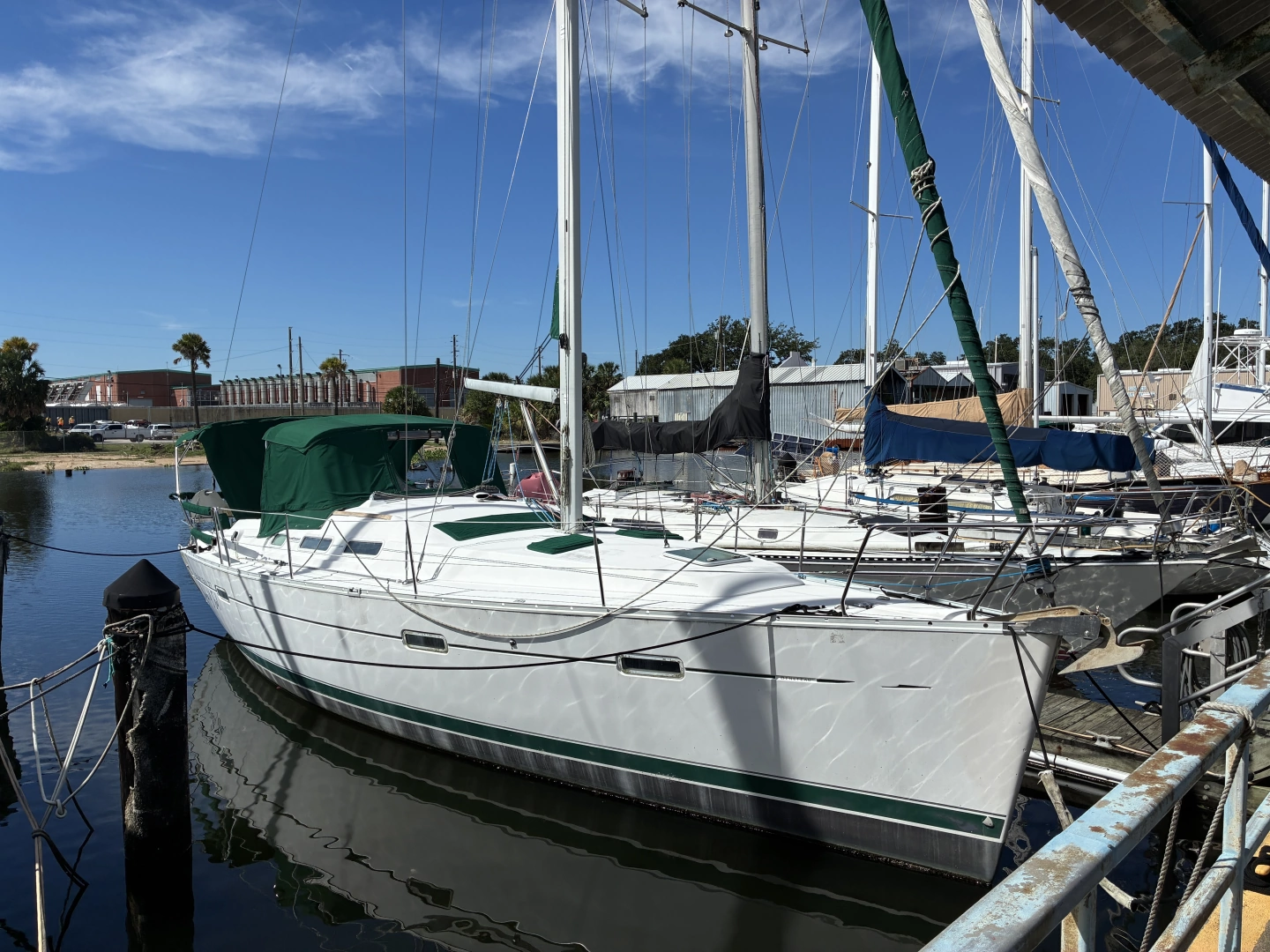 2004 Beneteau Oceanis 373, photo 1 of 24
