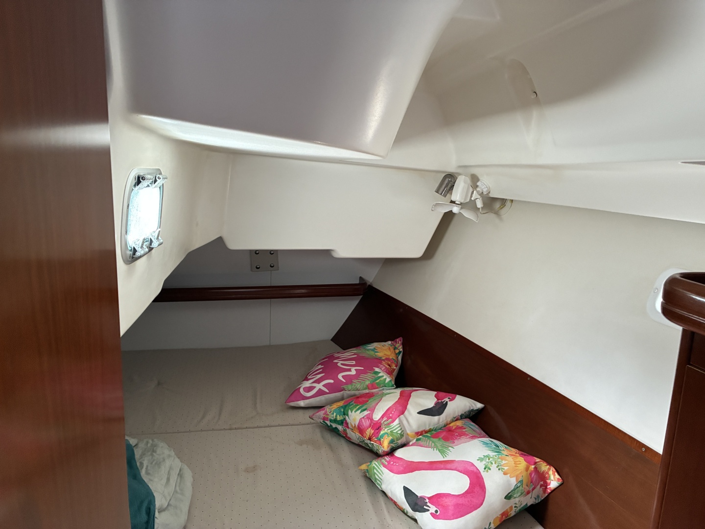 LunaYSol 37ft Beneteau Yacht For Sale LunaYSol 37ft Beneteau Yacht For Sale