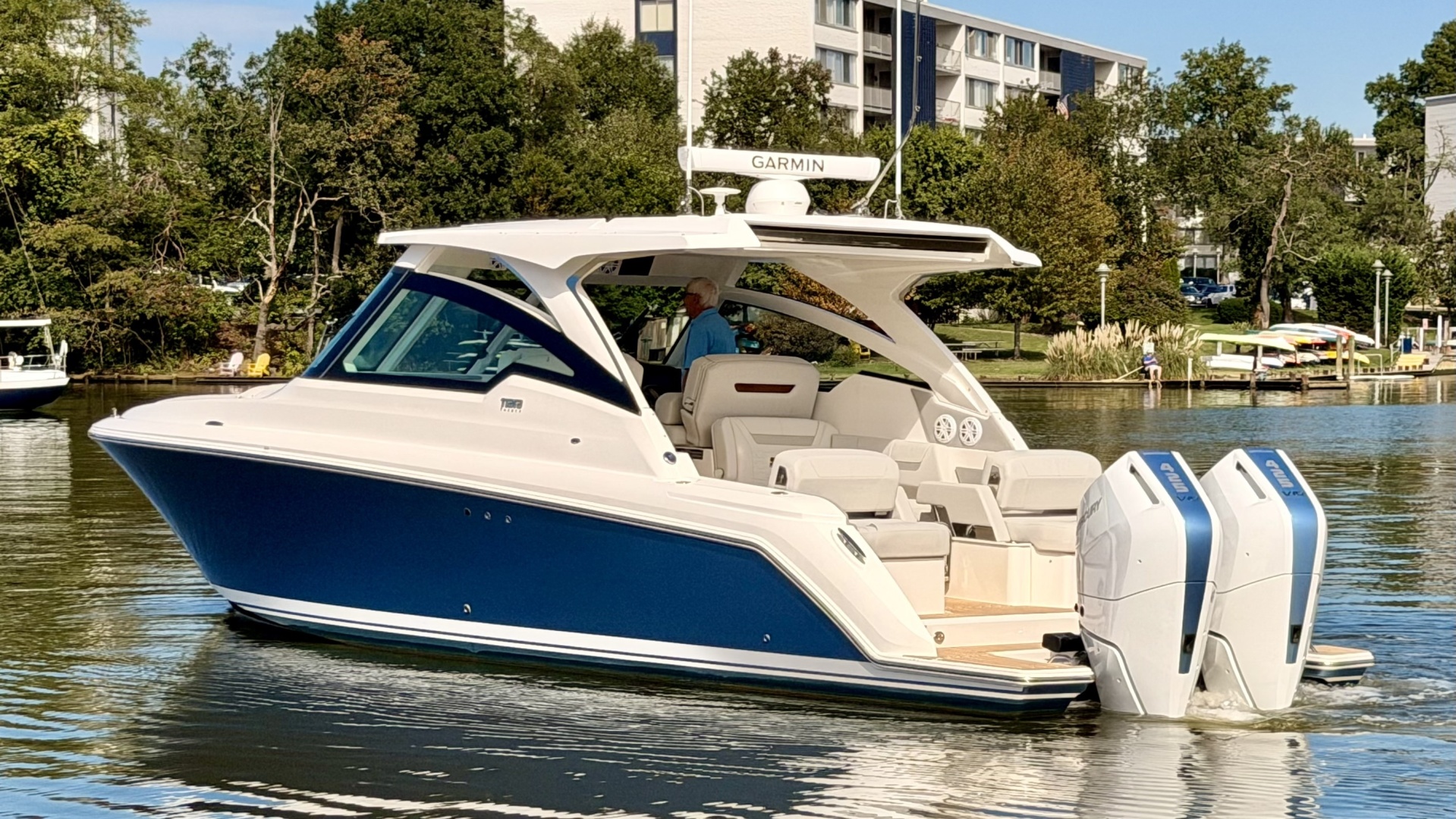 2026 Tiara Yachts 34 LX