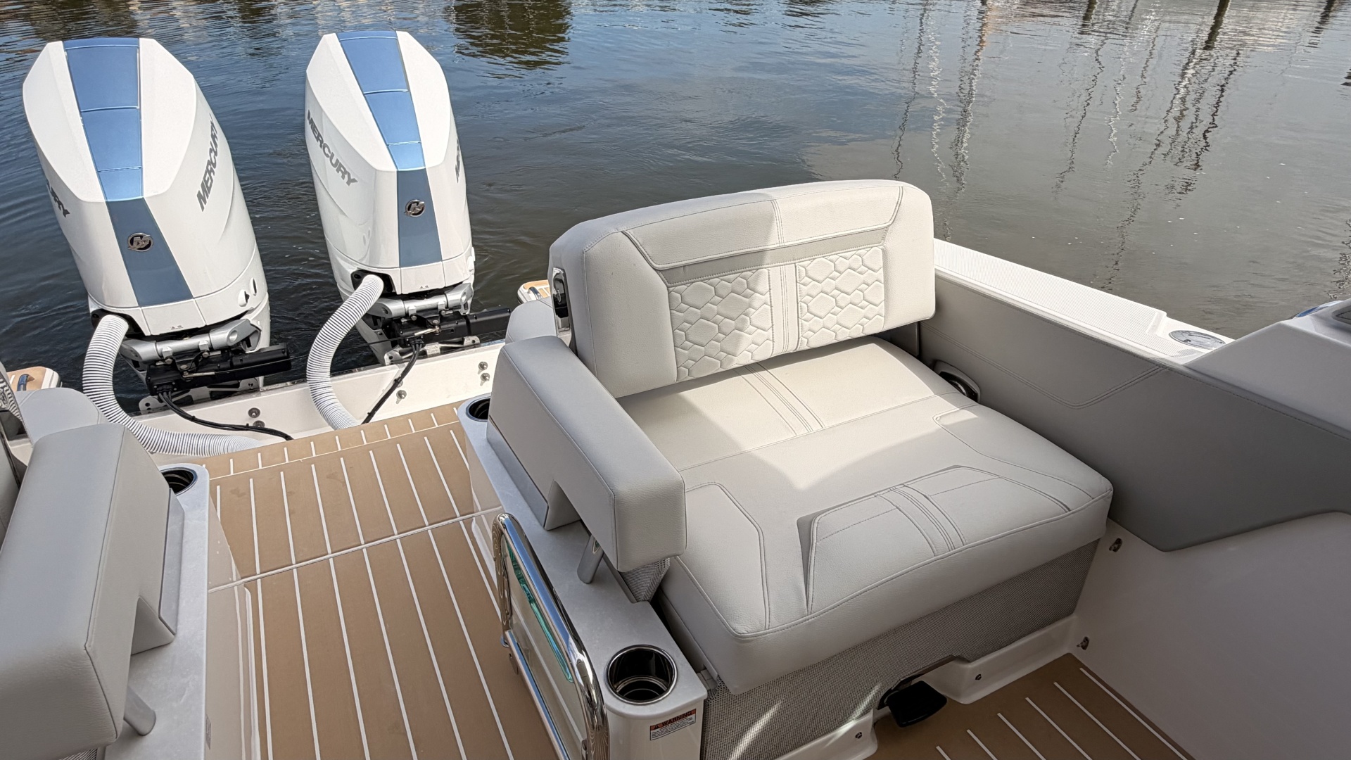 2026 Tiara Yachts 34 LX