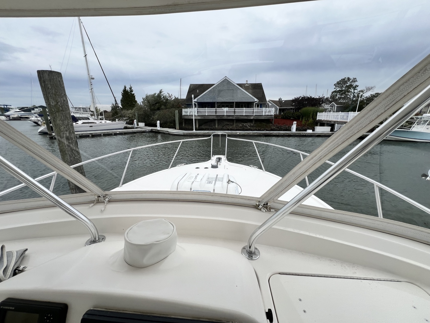 2003 Pursuit 3000 Offshore