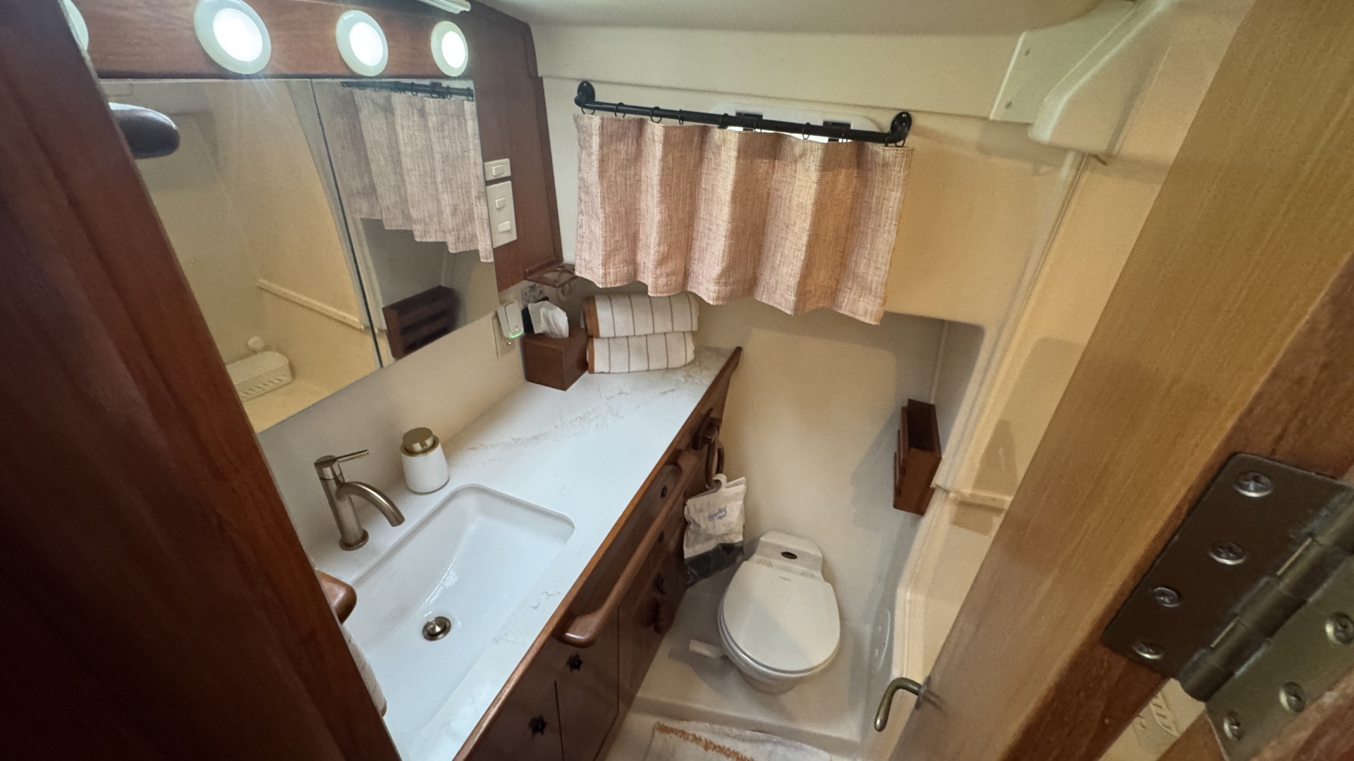 Charley 43ft Mainship Yacht For Sale