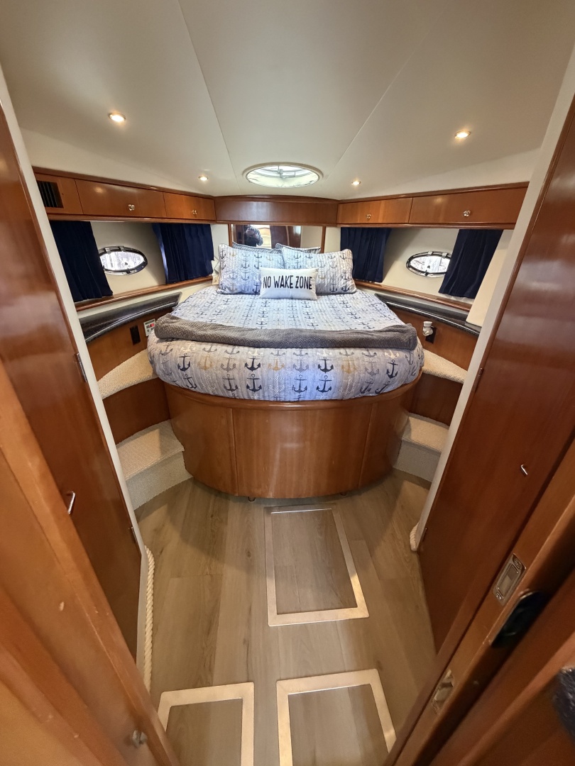 OUR HAVEN 39ft Carver Yacht For Sale