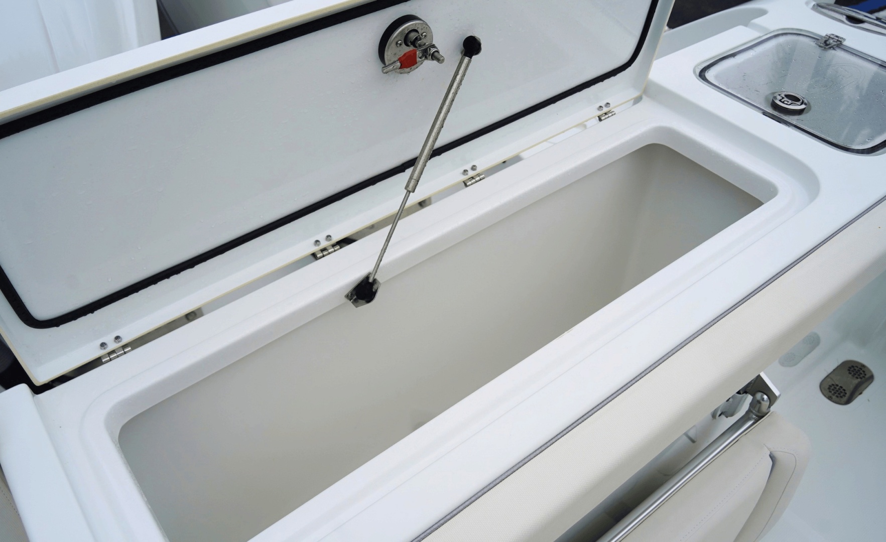27ft Sea Hunt Yacht For Sale