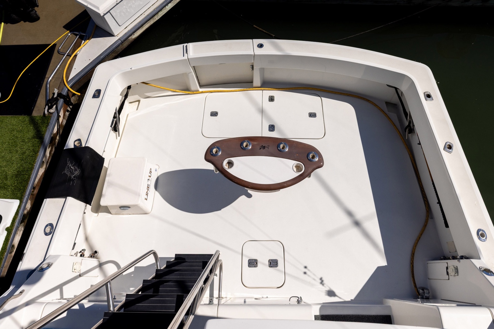 LINE UP 43ft Hatteras Yacht For Sale