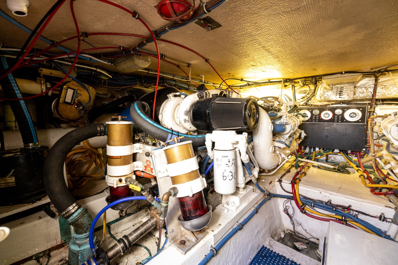 1995 Hatteras 43 Convertible