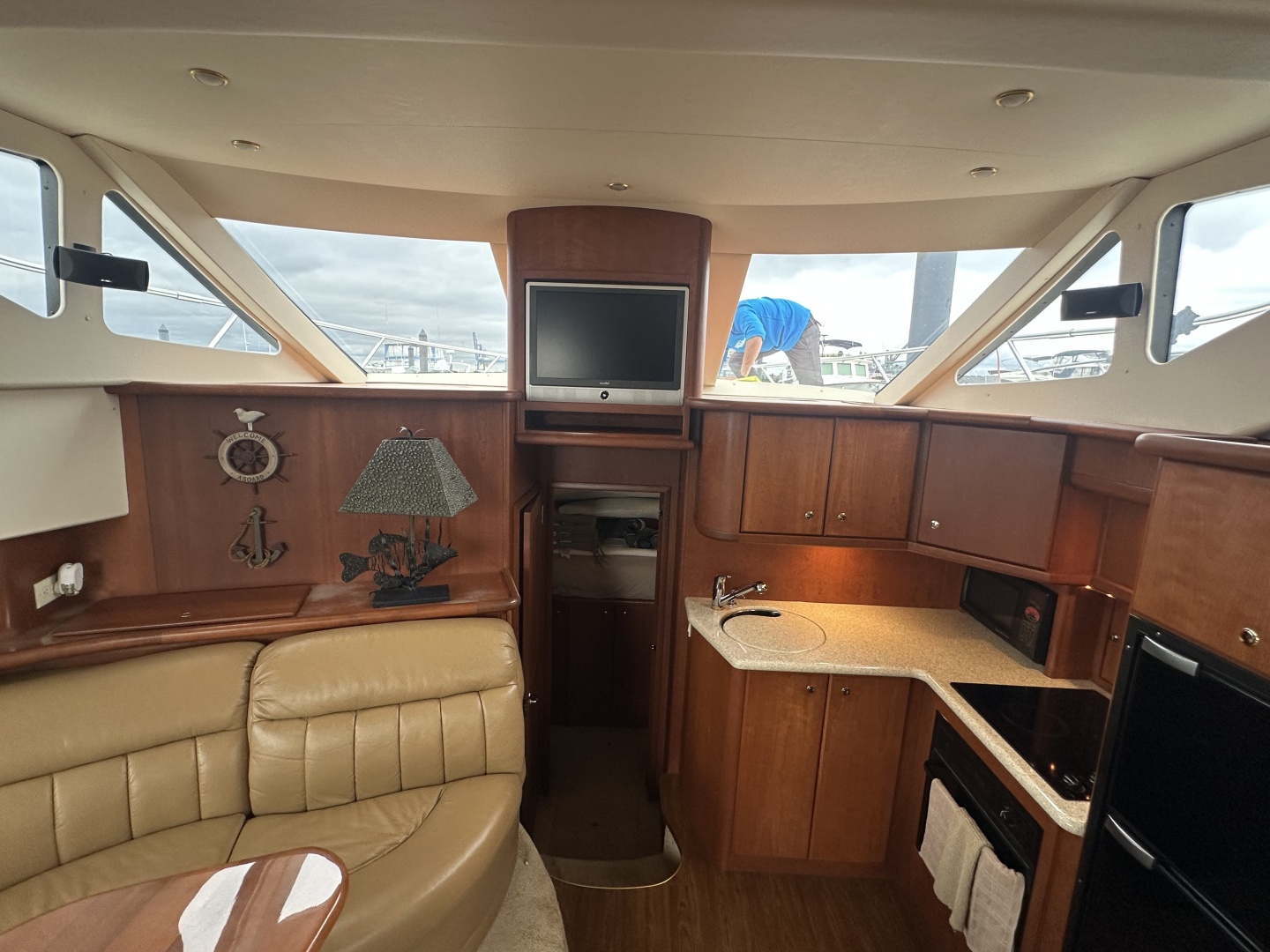 Anchors Oy Vay 43ft Silverton Yacht For Sale