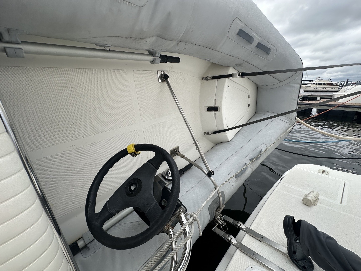 Anchors Oy Vay 43ft Silverton Yacht For Sale