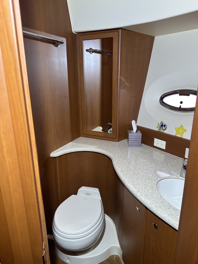 Anchors Oy Vay 43ft Silverton Yacht For Sale