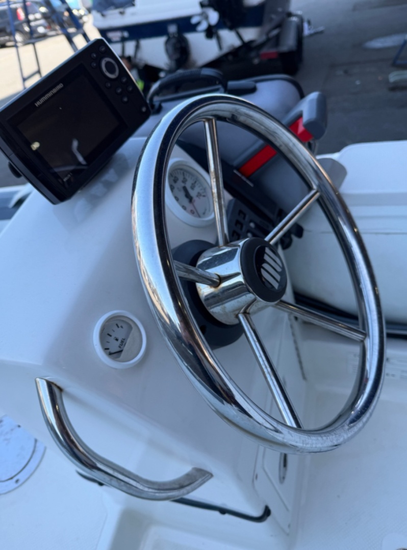 2016 Novurania 335DL — photograph 3