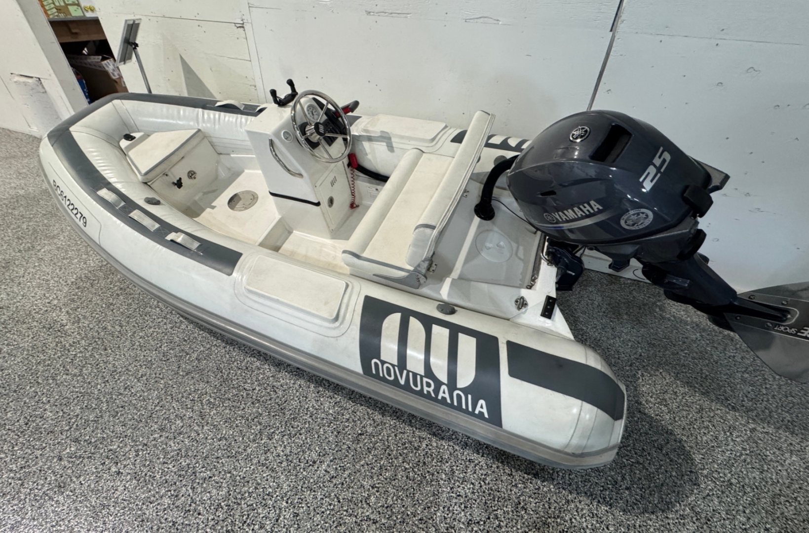 2016 Novurania 335DL