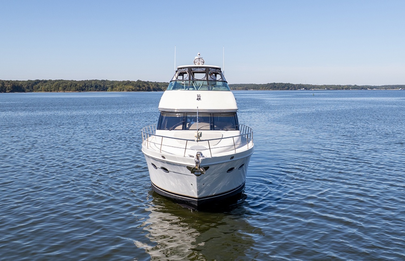 2005 Carver 56 Voyager — photograph 3
