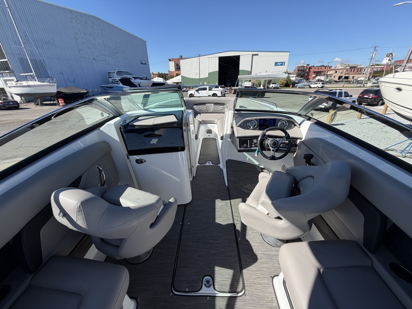 SHELL YEA 26ft Four Winns Yacht For Sale SHELL YEA 26ft Four Winns Yacht For Sale