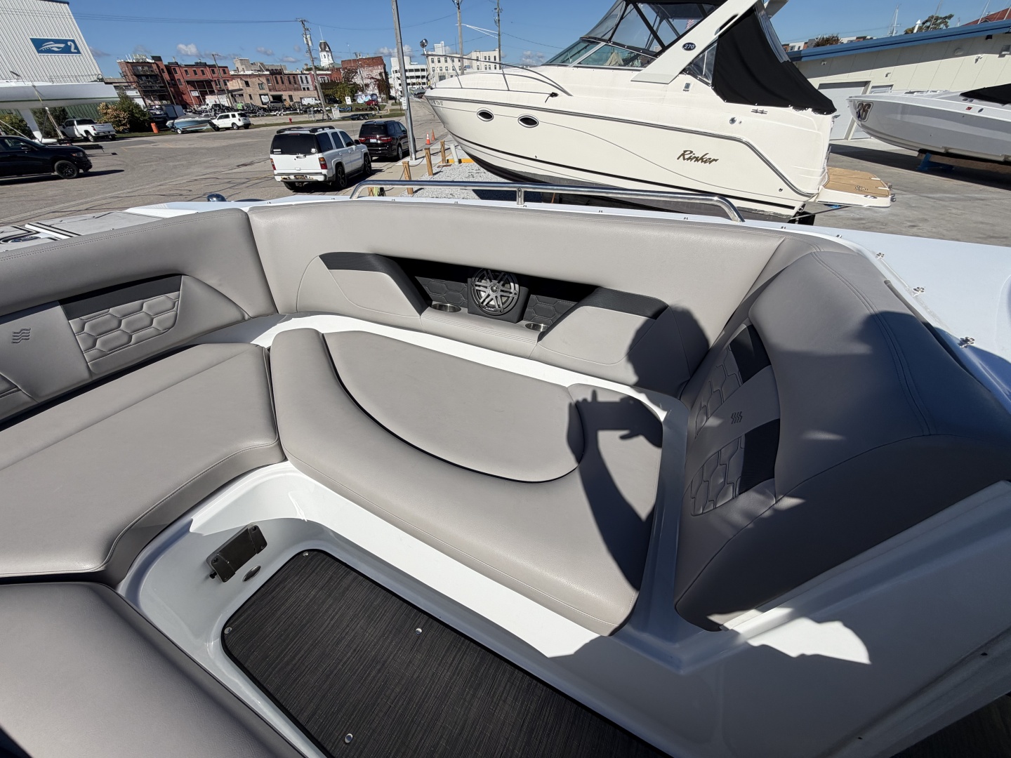 SHELL YEA 26ft Four Winns Yacht For Sale SHELL YEA 26ft Four Winns Yacht For Sale