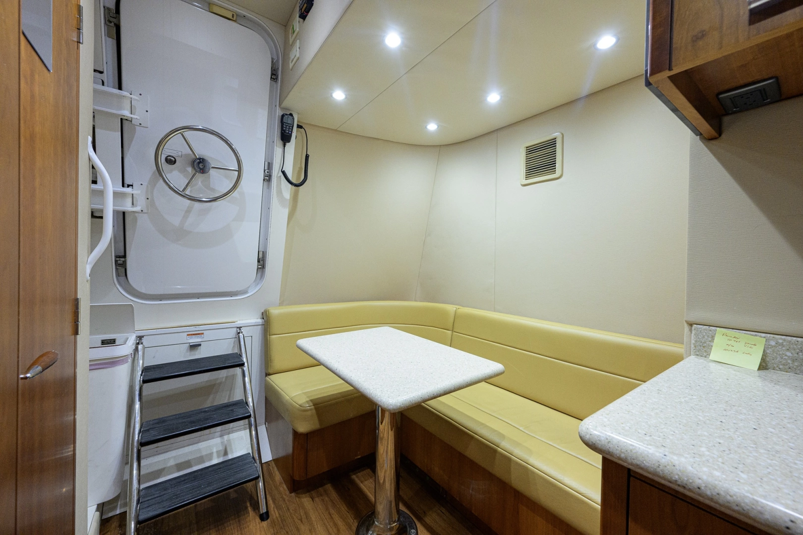 Hatteras 80 Motor Yacht Yacht For Sale