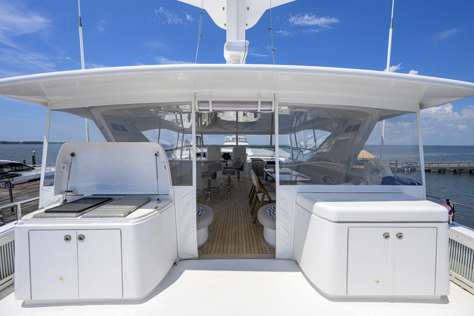 Hatteras 80 Motor Yacht Yacht For Sale