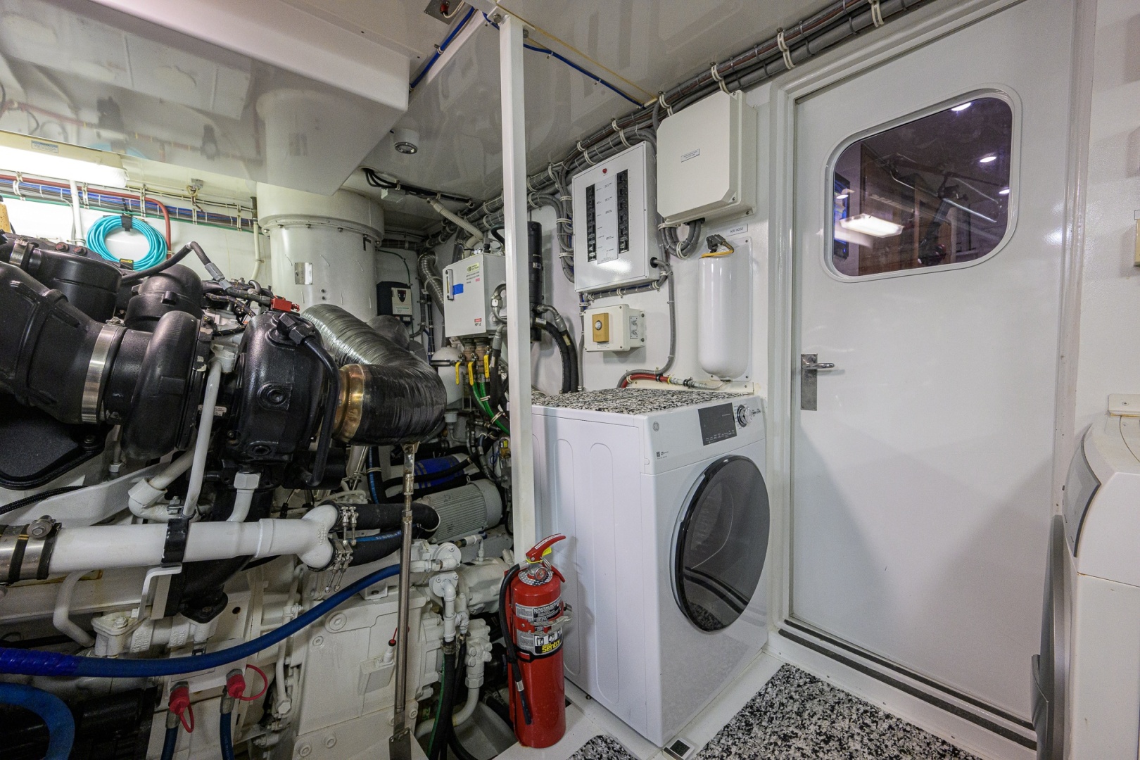 WENDY I 80ft Hatteras Yacht For Sale WENDY I 80ft Hatteras Yacht For Sale