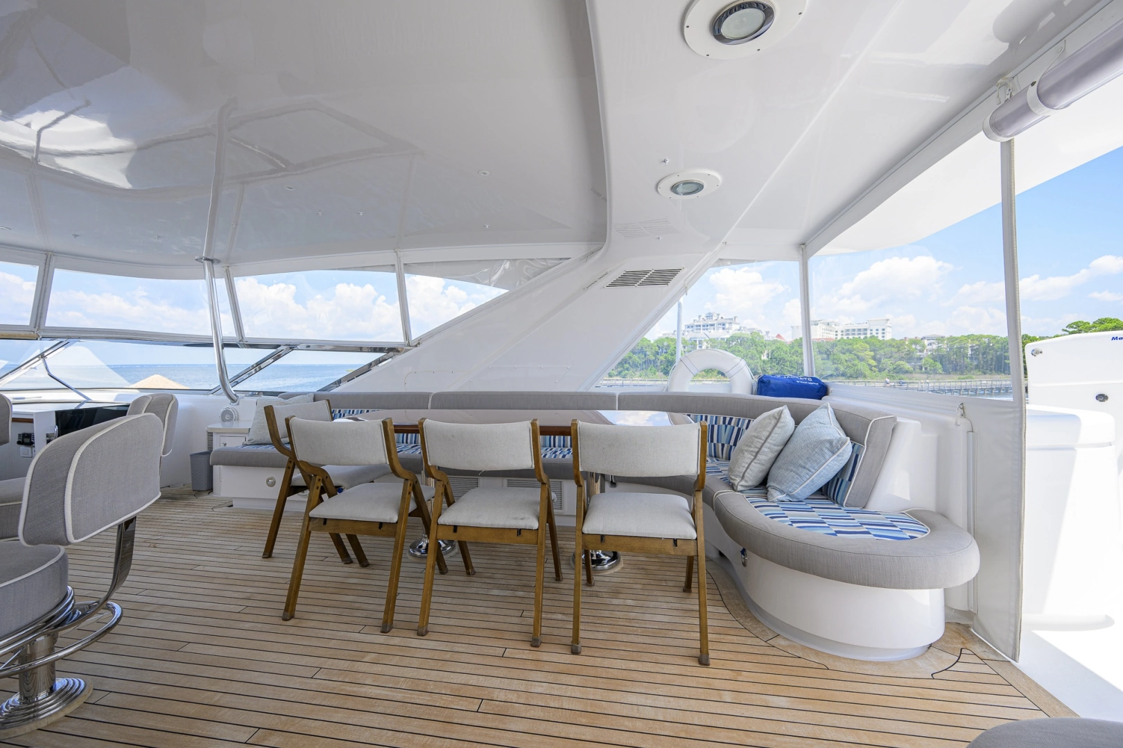 Hatteras 80 Motor Yacht Yacht For Sale