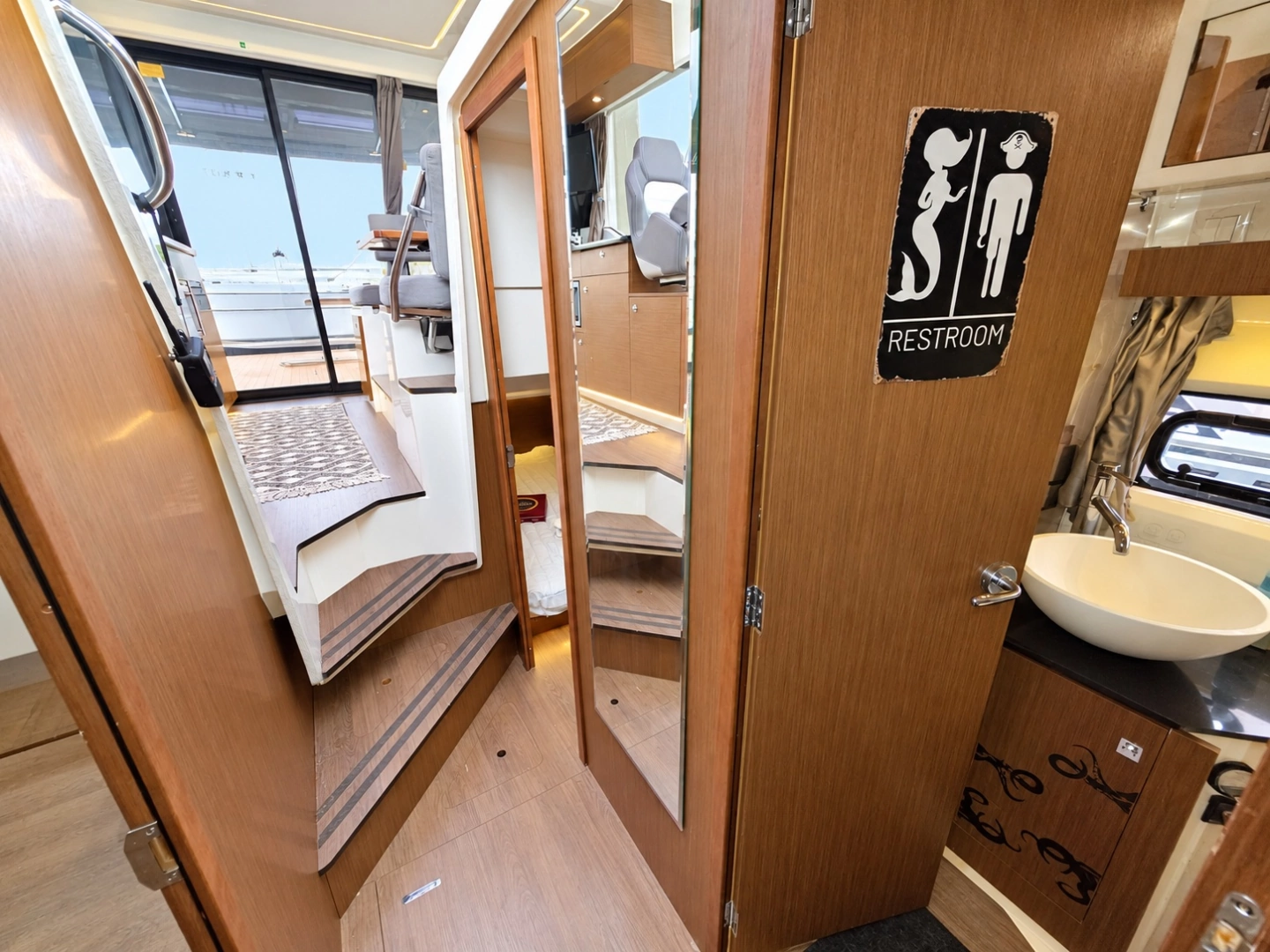 Jeanneau NC 1095 Yacht For Sale