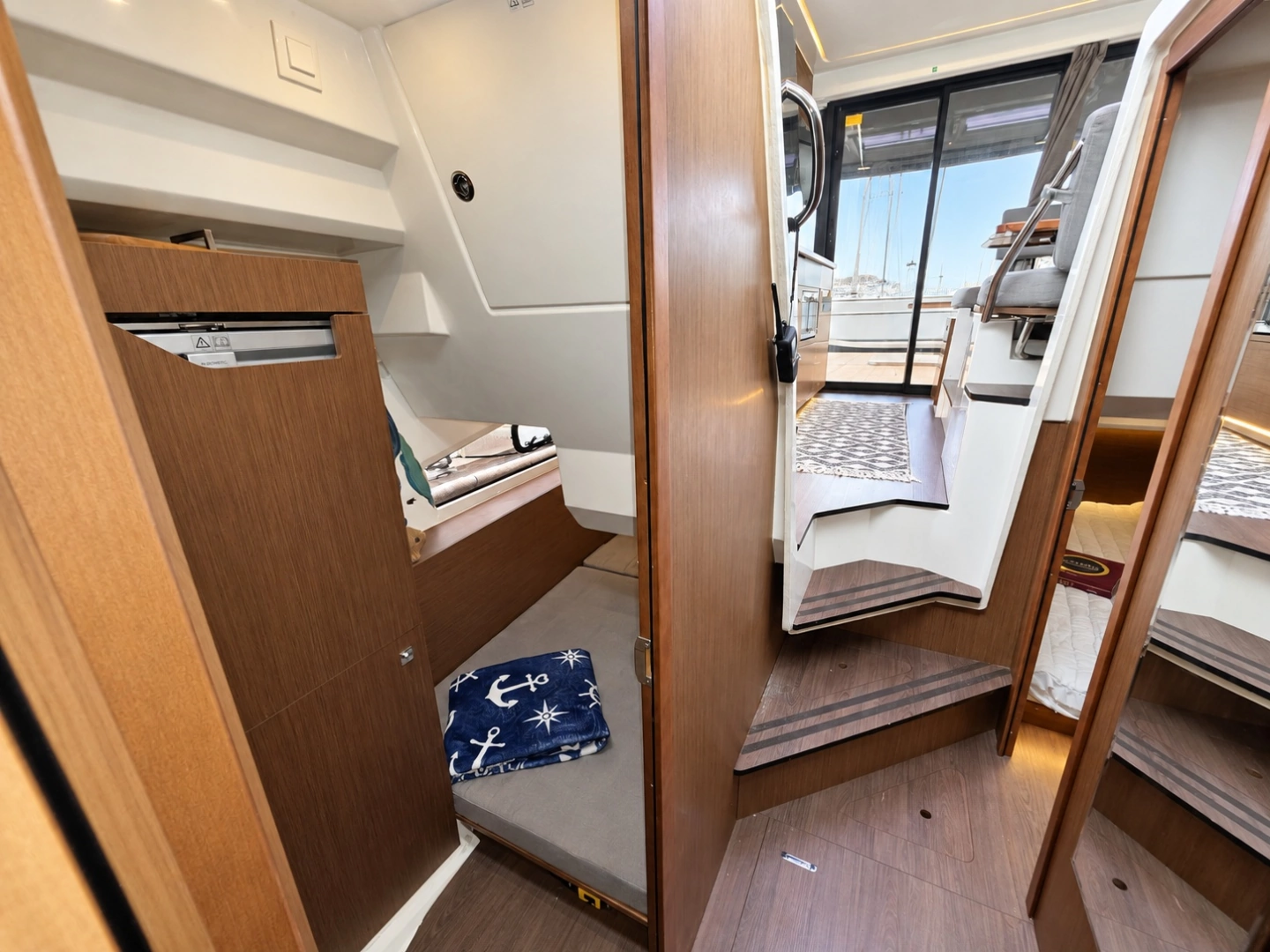 Jeanneau NC 1095 Yacht For Sale