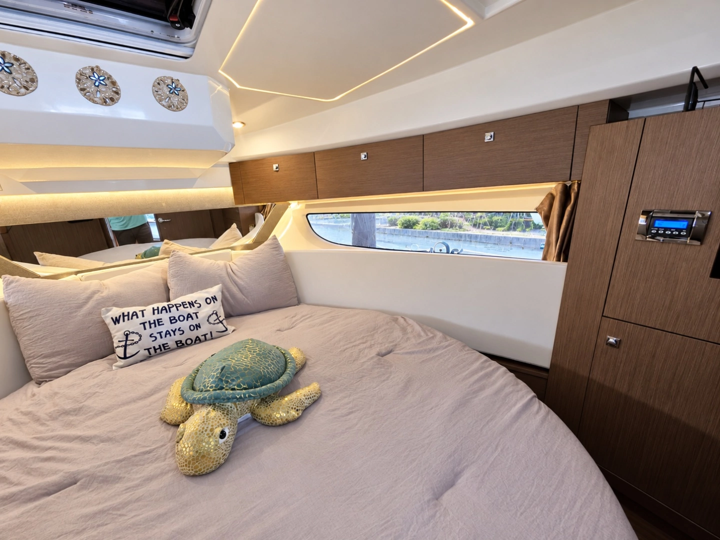 Jeanneau NC 1095 Yacht For Sale