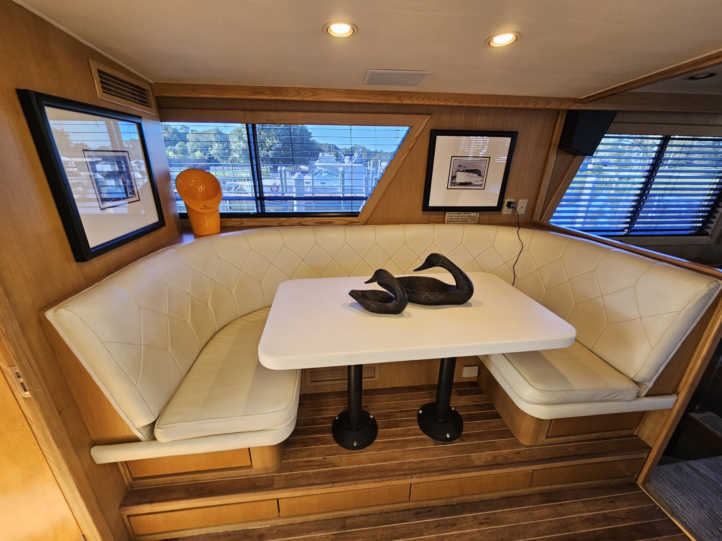 1991 Hatteras 70 Cockpit Motor Yacht