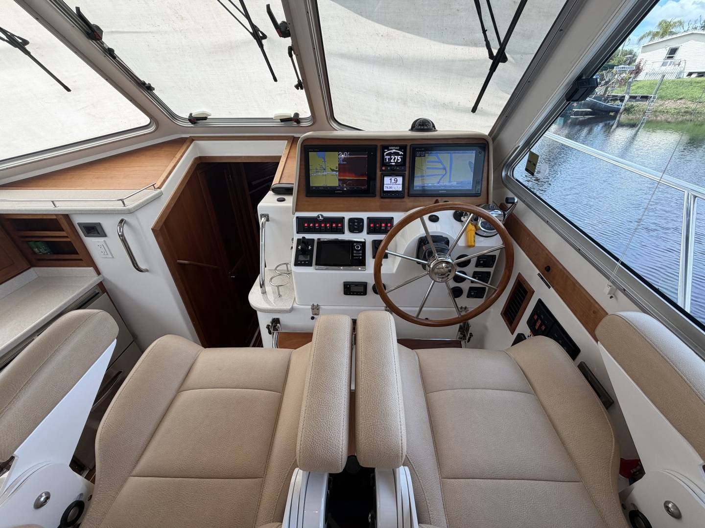 2017 Back Cove 37