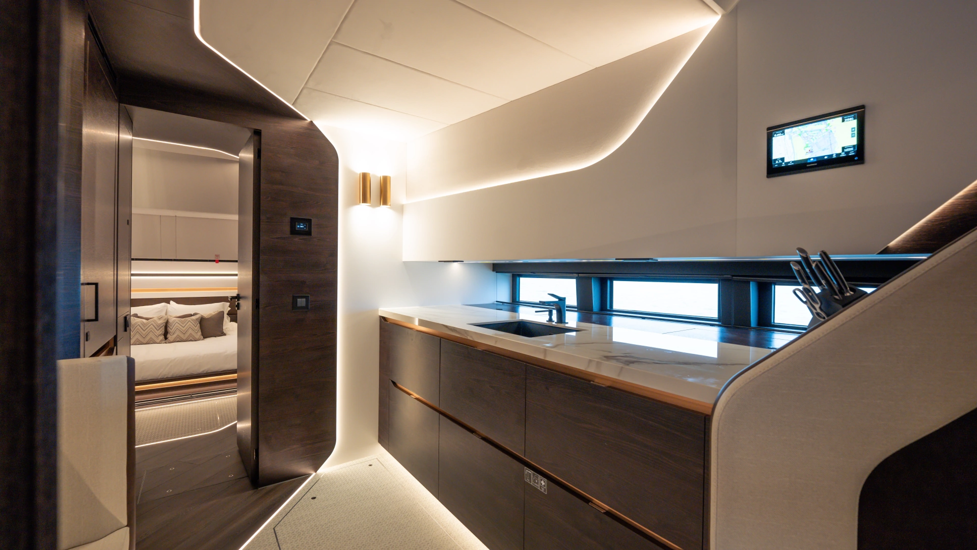 Vanquish Yachts VQ70 Yacht For Sale