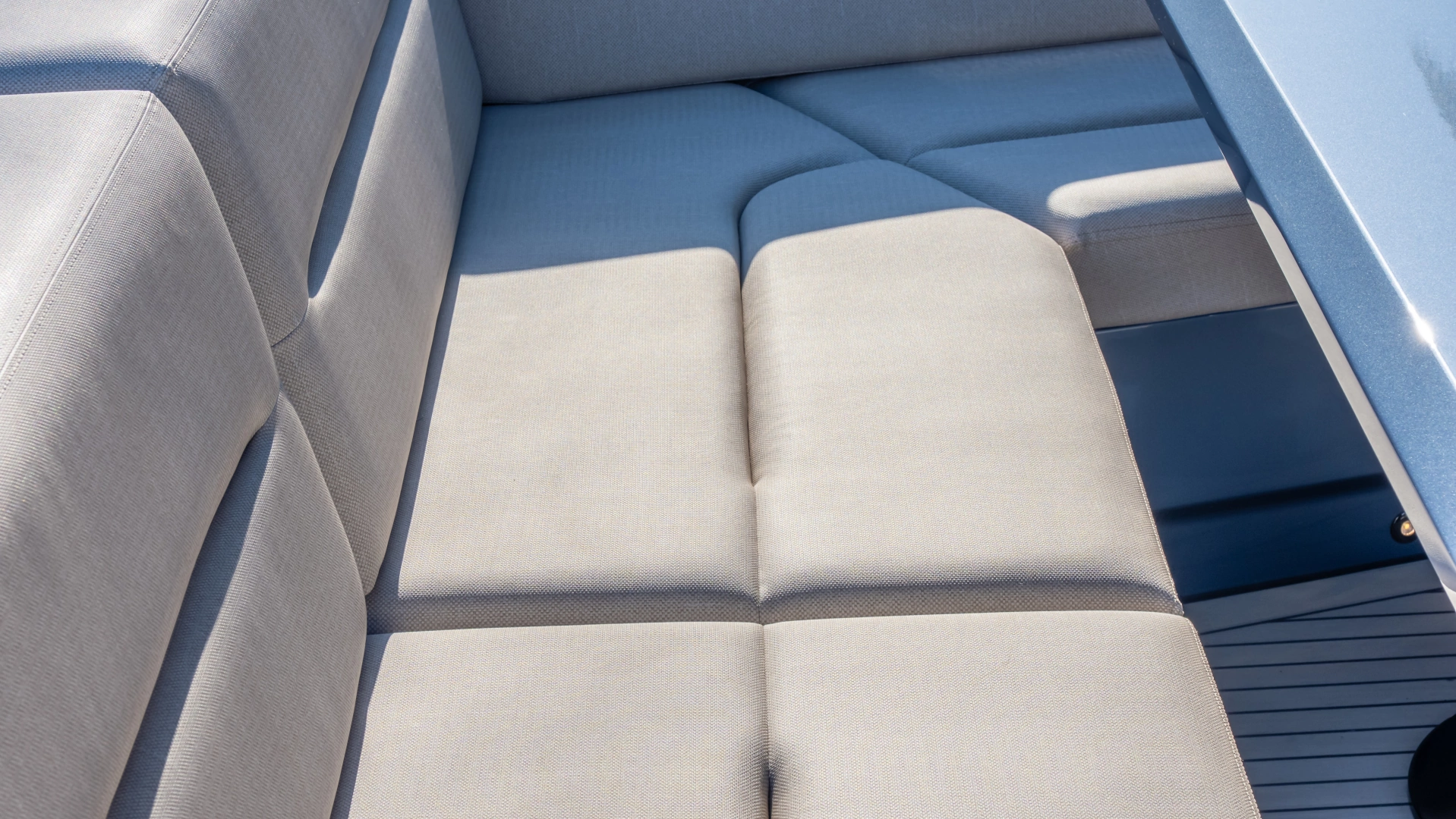 Vanquish Yachts VQ70 Yacht For Sale