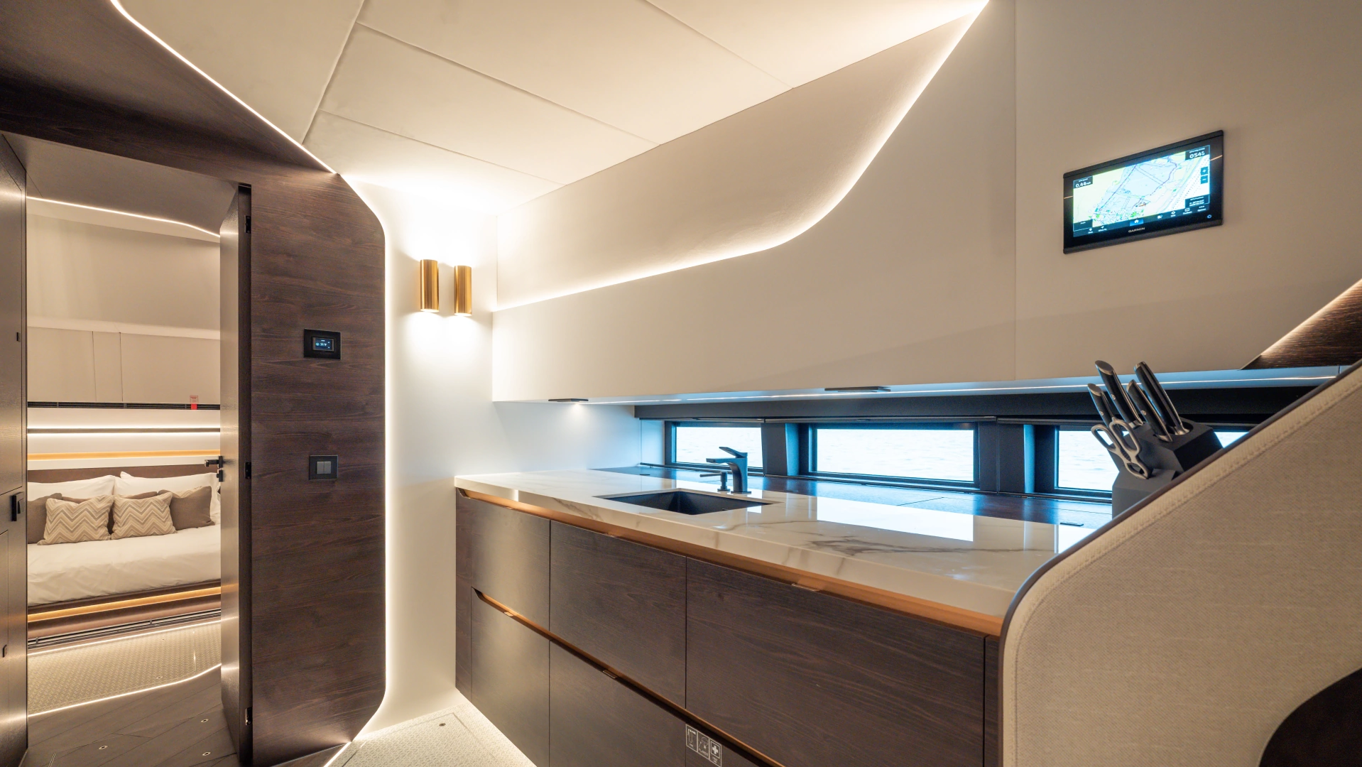 Vanquish Yachts VQ70 Yacht For Sale