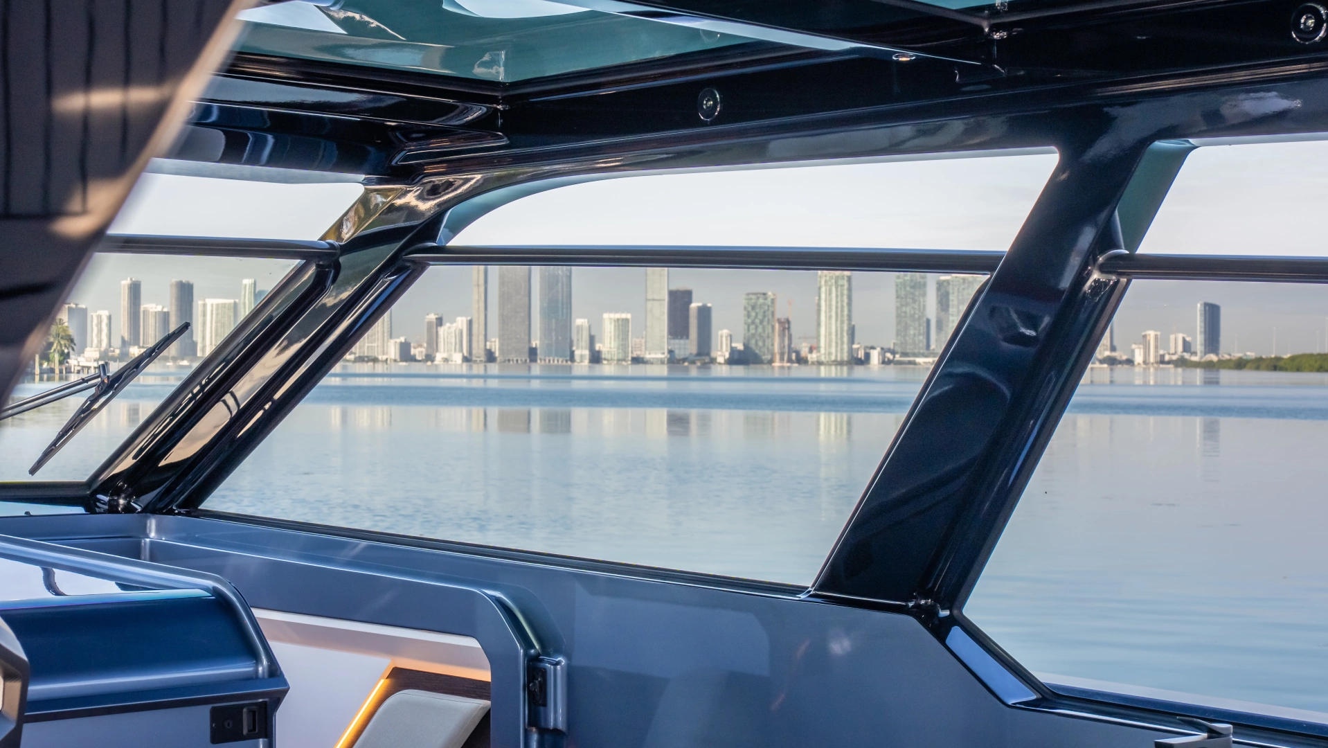 Vanquish Yachts VQ70 Yacht For Sale