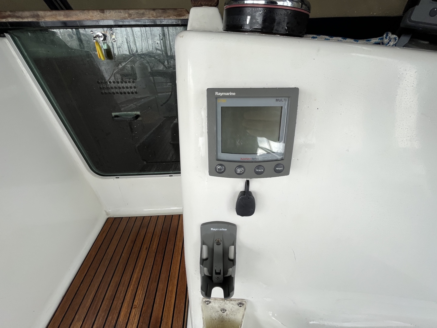 38ft Jeanneau Yacht For Sale 38ft Jeanneau Yacht For Sale