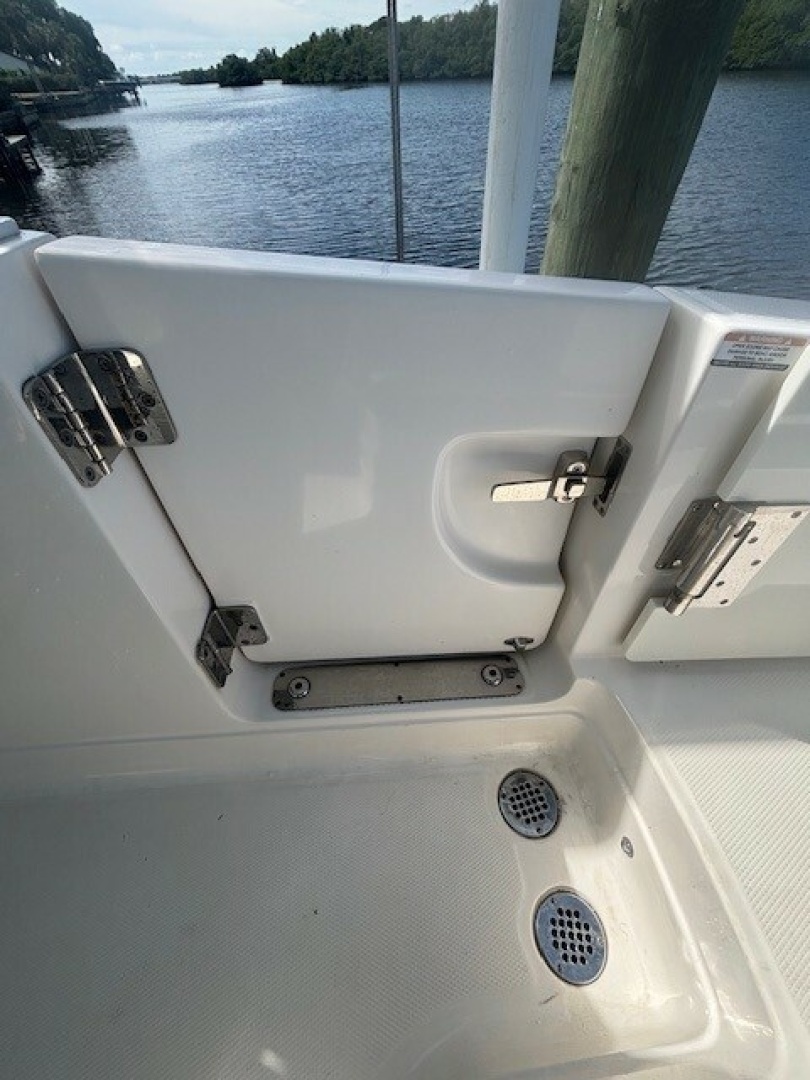 28ft Chaparral Yacht For Sale
