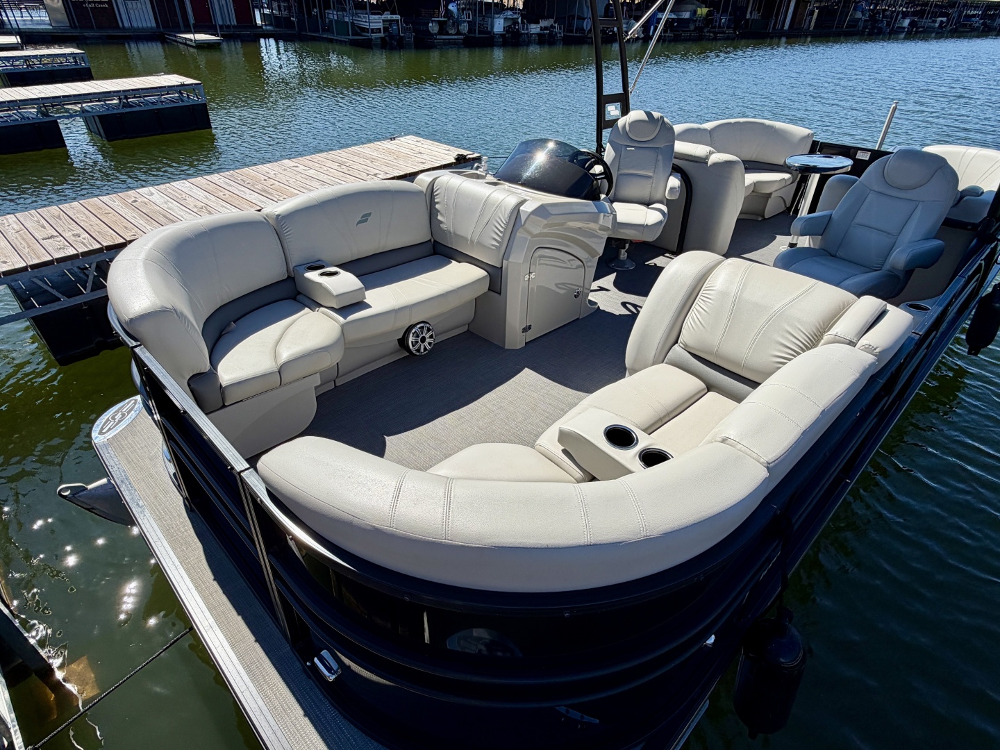 24ft Starcraft Yacht For Sale 24ft Starcraft Yacht For Sale
