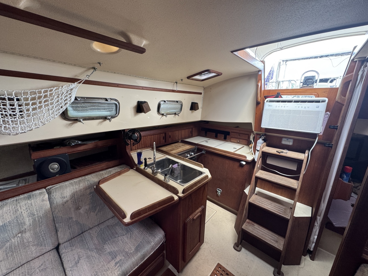 32ft Island Packet Yacht For Sale