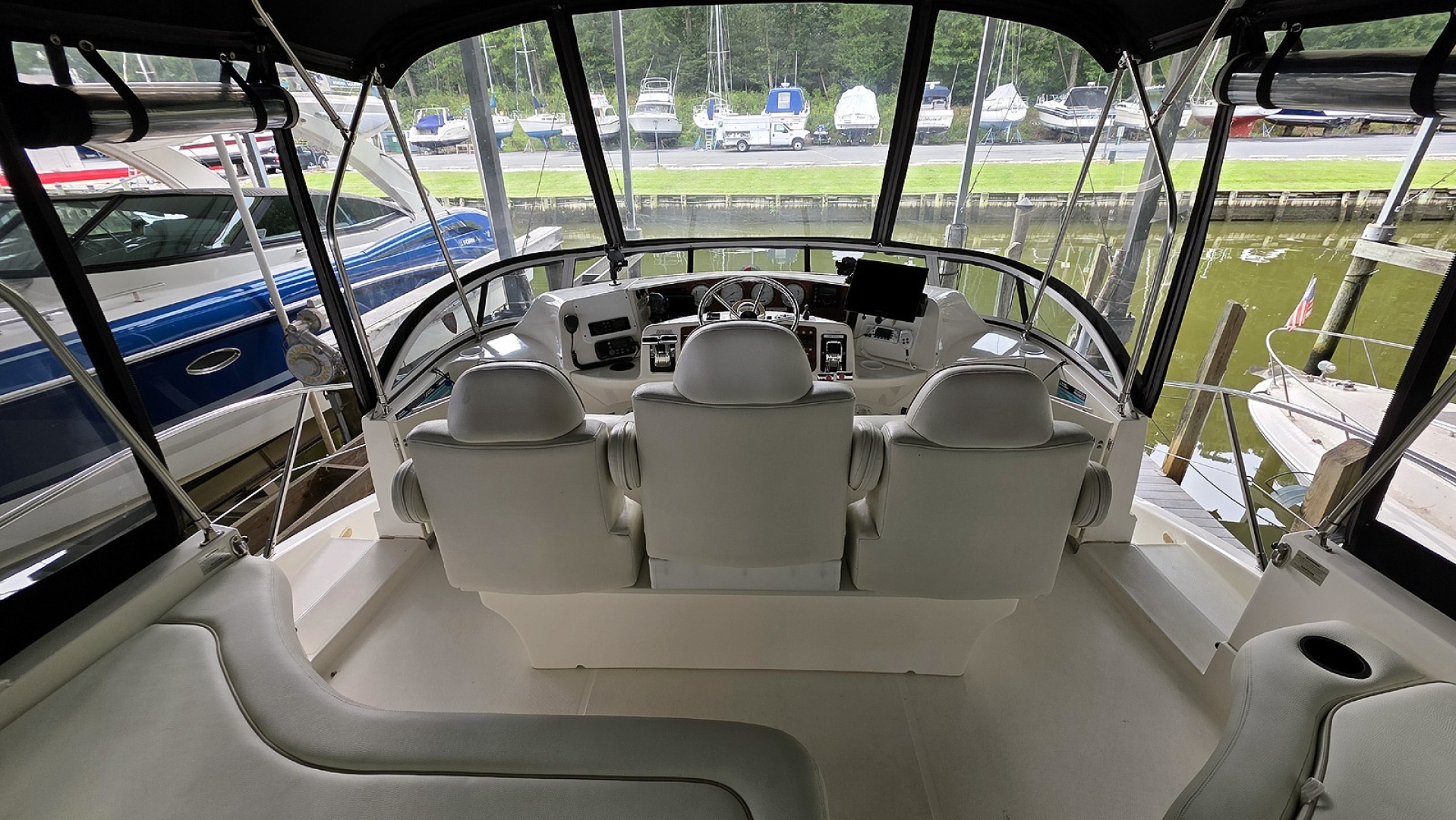 Lit l Dutchmen 39ft Silverton Yacht For Sale Lit l Dutchmen 39ft Silverton Yacht For Sale