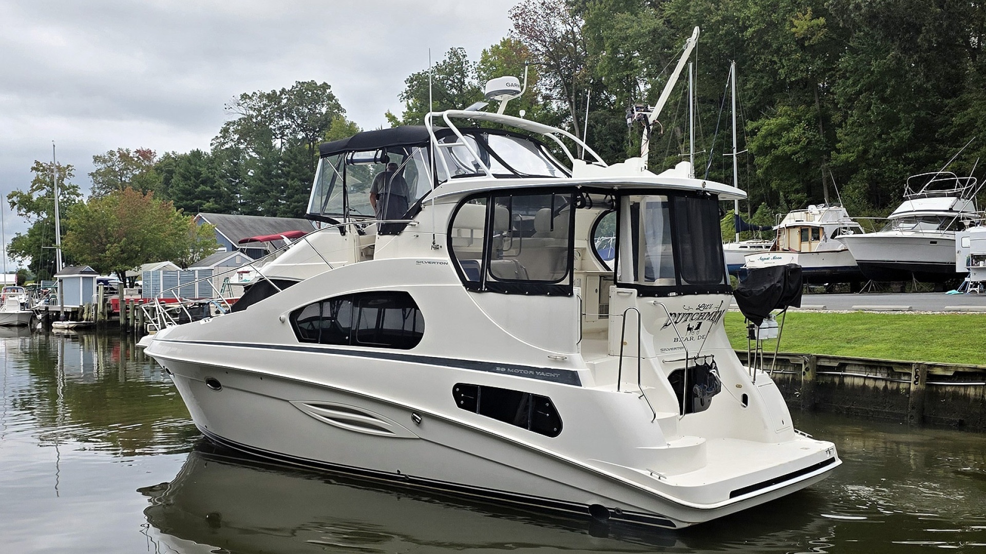 Lit l Dutchmen 39ft Silverton Yacht For Sale Lit l Dutchmen 39ft Silverton Yacht For Sale