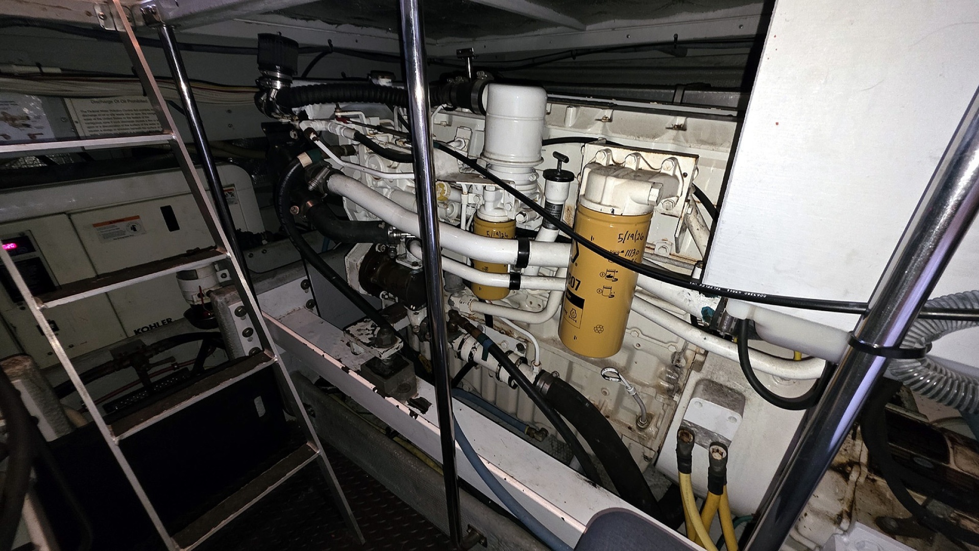Lit l Dutchmen 39ft Silverton Yacht For Sale Lit l Dutchmen 39ft Silverton Yacht For Sale