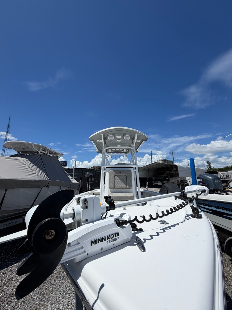 2024 Sea Pro 210 Bay