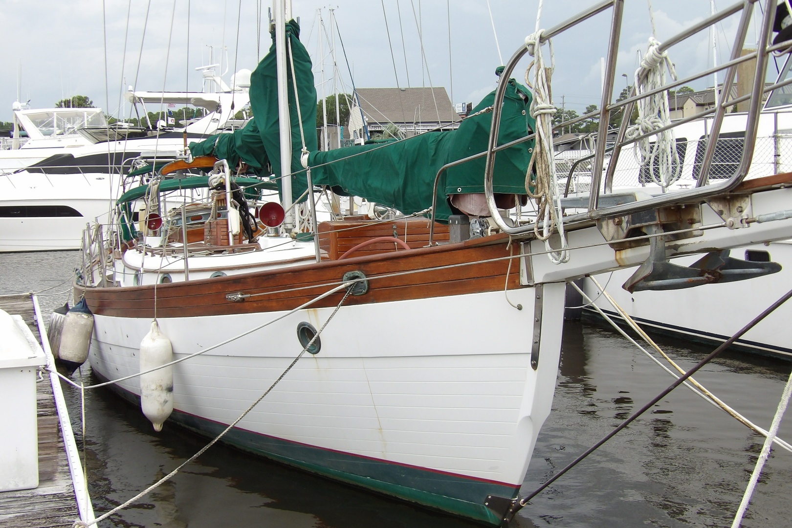1986 Hans Christian 43 T — photograph 2