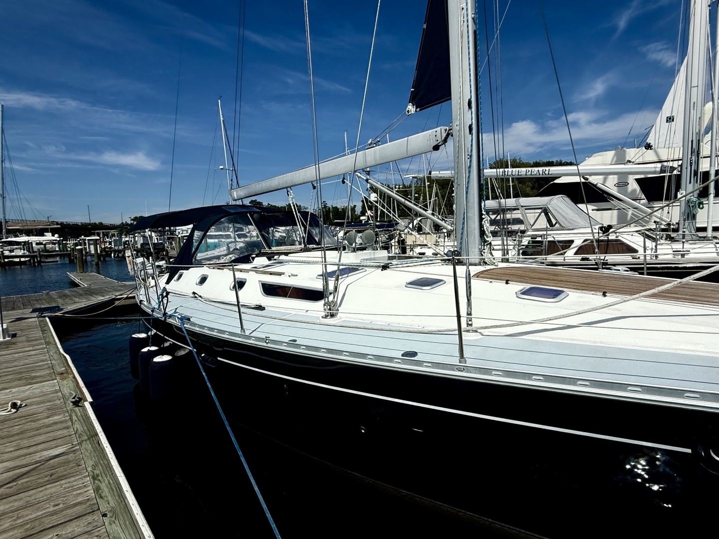 2001 Jeanneau — photograph 3