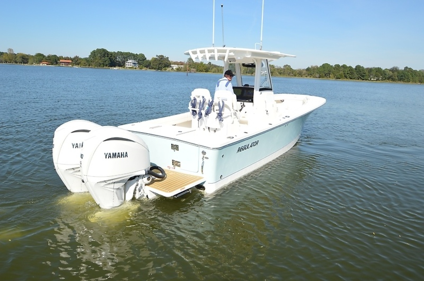 28ft Regulator Yacht For Sale