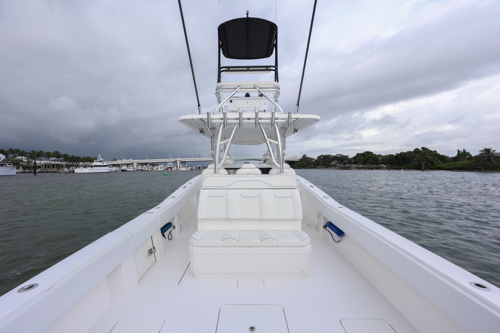 2018 Invincible 42