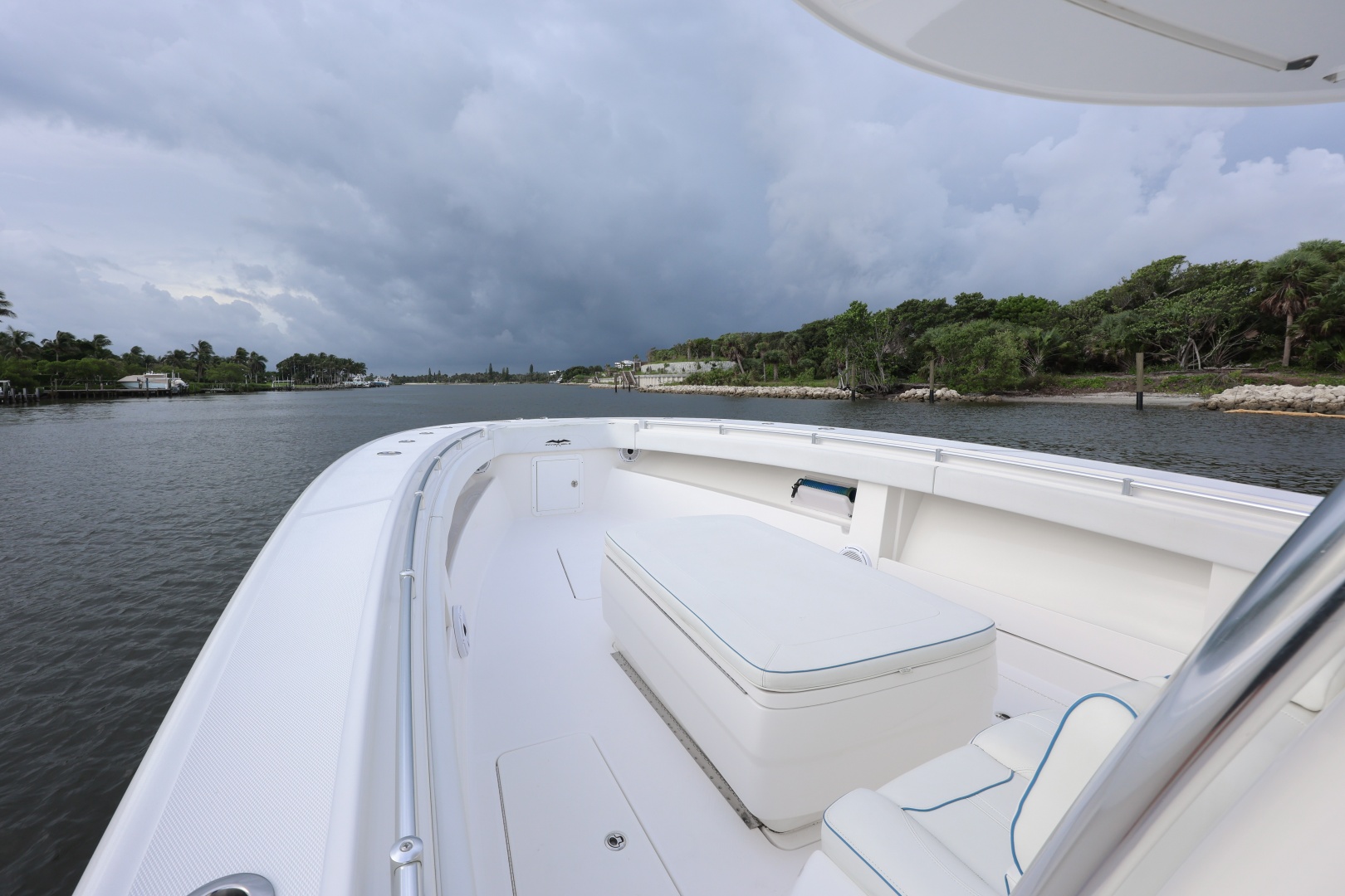 2018 Invincible 42