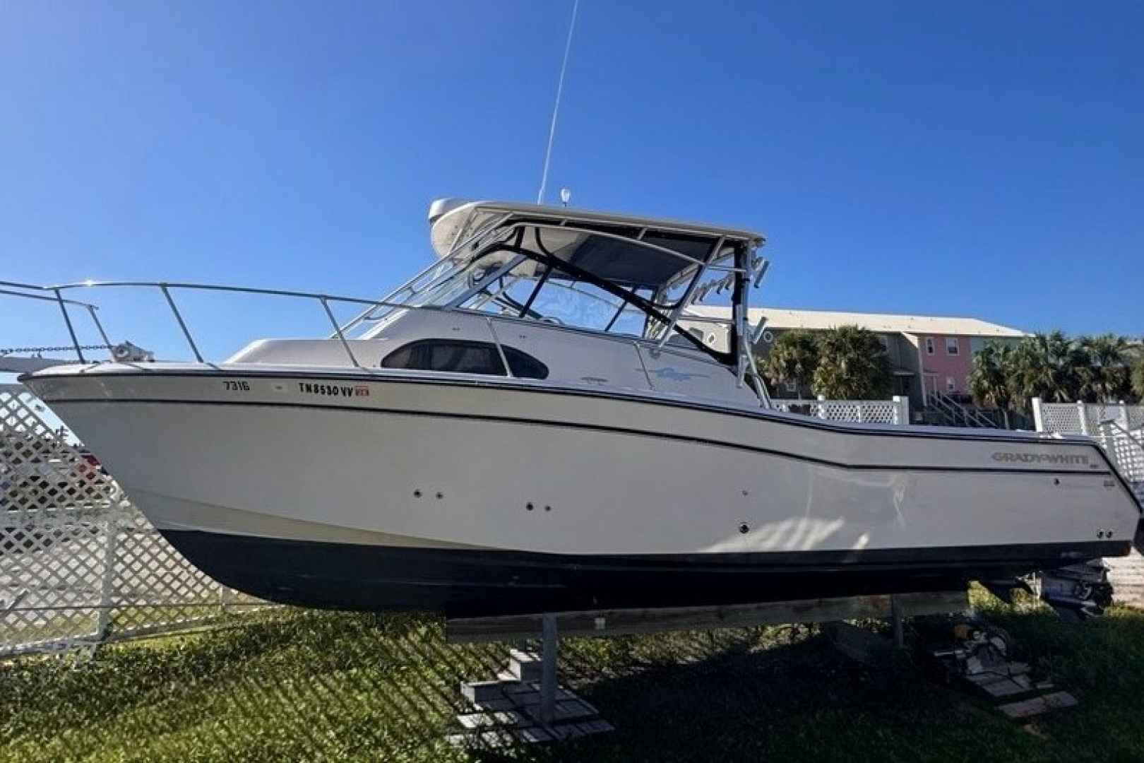 2006 Grady-White Marlin 300