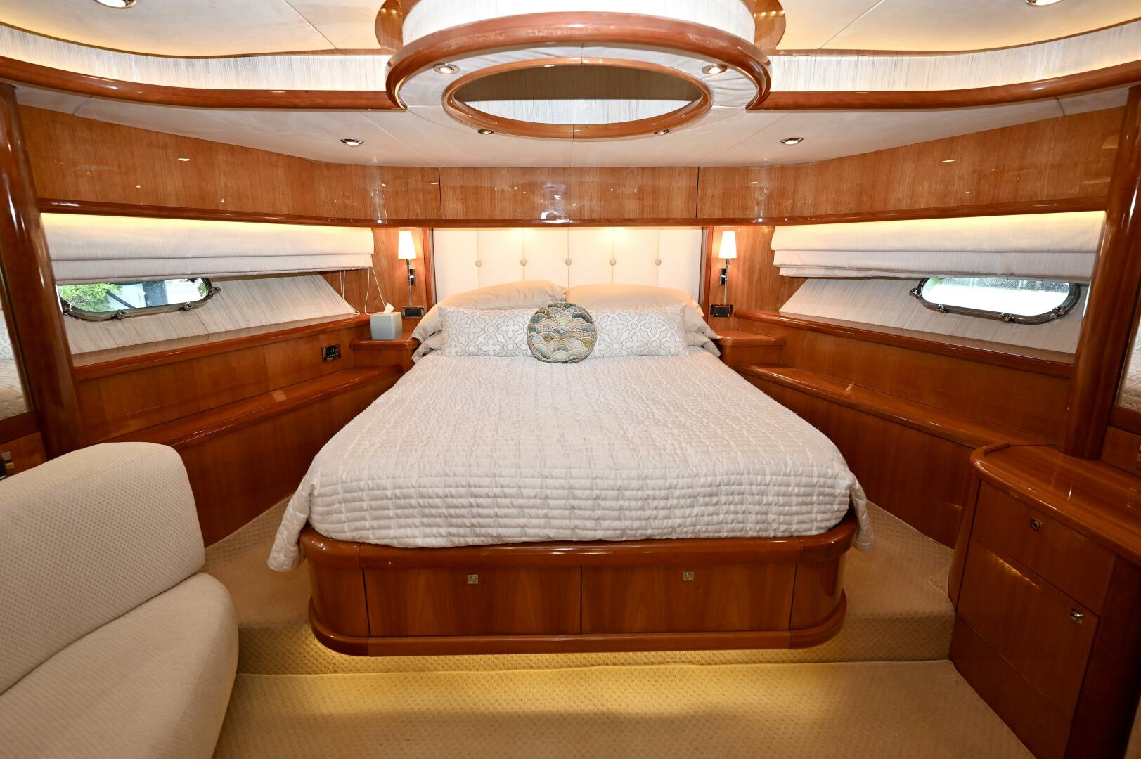 Bella - VIP Stateroom Details