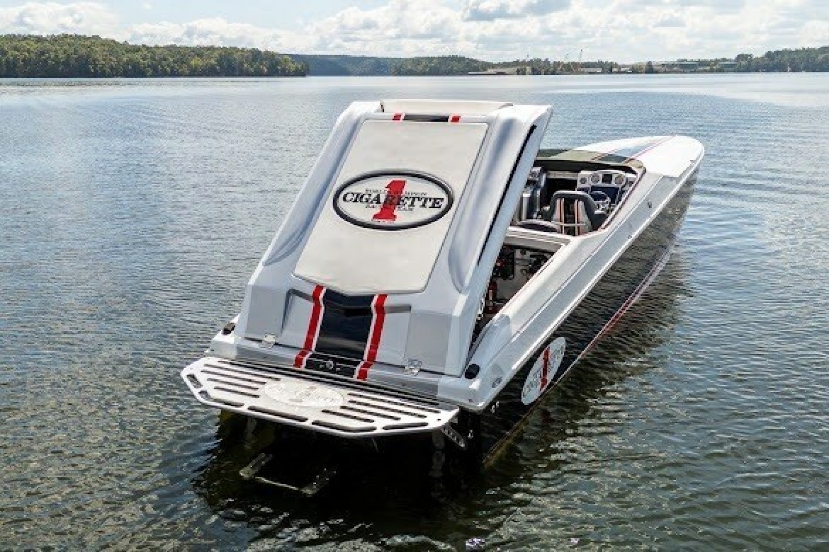 2018 Cigarette 42X