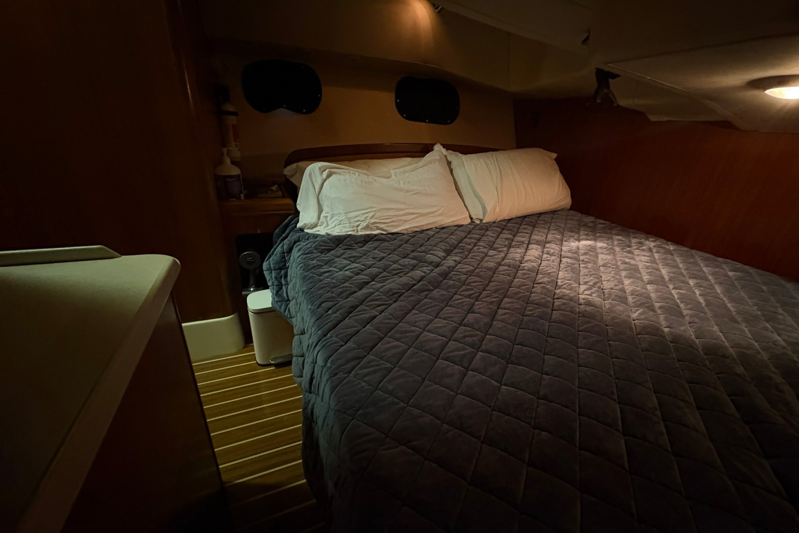 2007 Hunter 41 Deck Salon